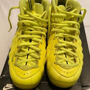 Nike Air Foamposite pro (volt)